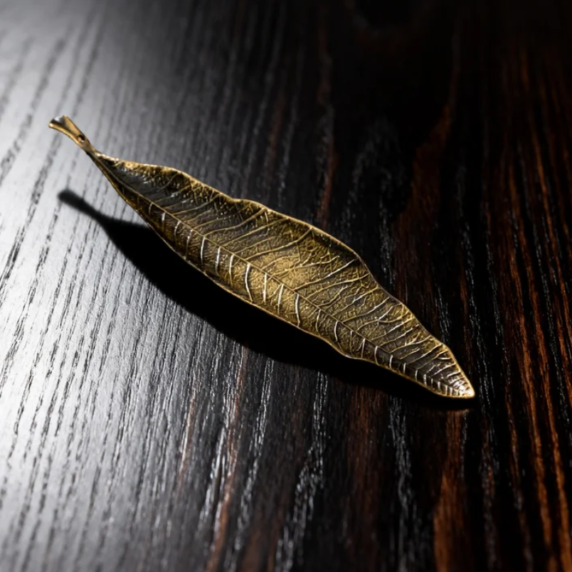 Elegant Metal Leaf Incense Burner for Home Decor & Relaxation